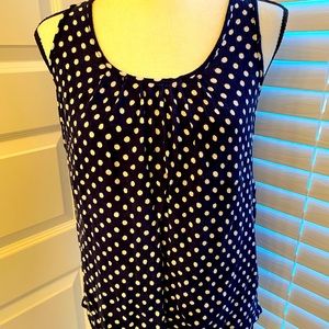 Brenda’s|| Navy/white polka dot scoop neck sleeveless blouse